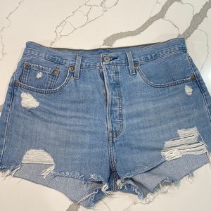Levi’s Women’s 501 Short W32
